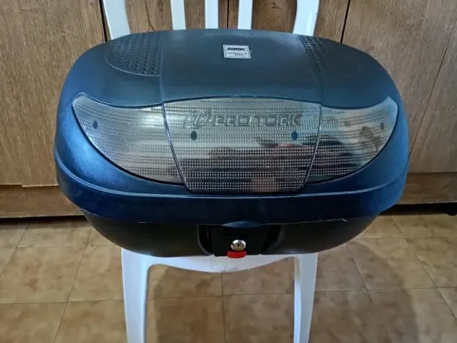 BAÚ PRO TORK FUMÊ SMART BOX 2 45 LITROS - SUPORTA 2 CAPACETES ( NOVO SEM USO )