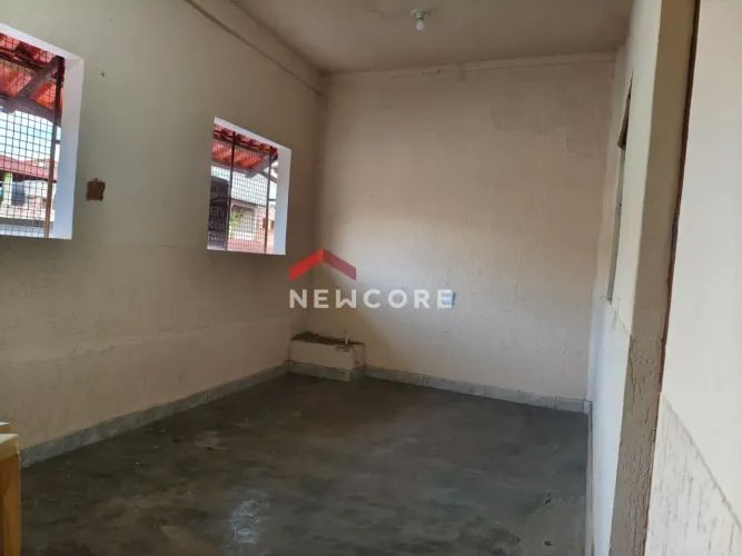 Casa em Rua das Palmeiras - Vila das Flores - Betim/MG