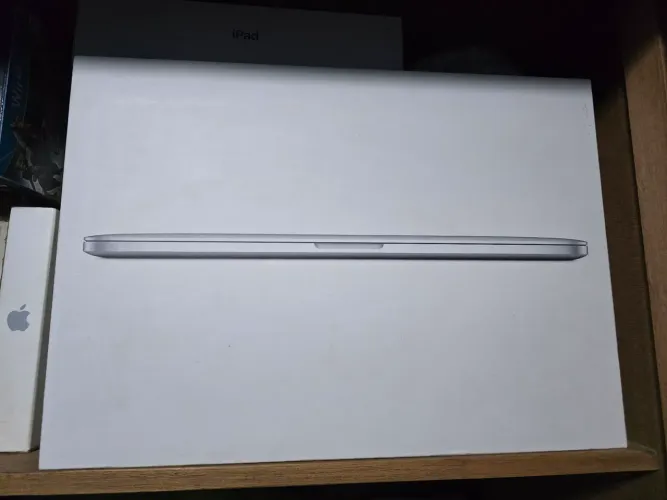 Macbook Pro 2015 15 polegadas com placa de vídeo dedicado