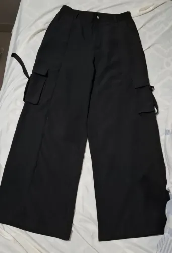 Calça wide leg cargo nunca usada (tamanho 40)