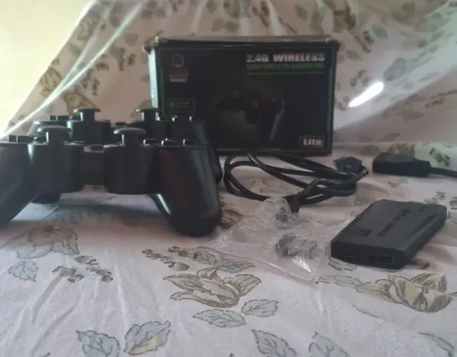 2.4g wireless controller gamepad