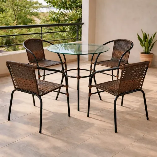Conjunto de mesa com 4 cadeiras