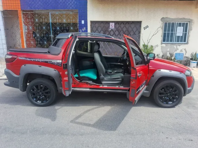 Fiat Strada Adventure1.8/ 1.8 Locker Flex CD 2015