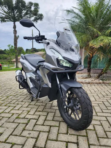 Honda ADV 160 2025