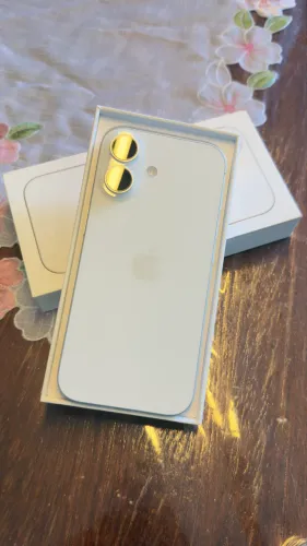 iPhone 17