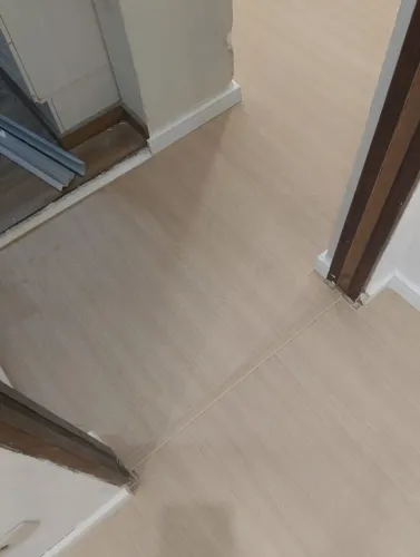 Piso laminado e piso vinílico 107 reais m² instado 