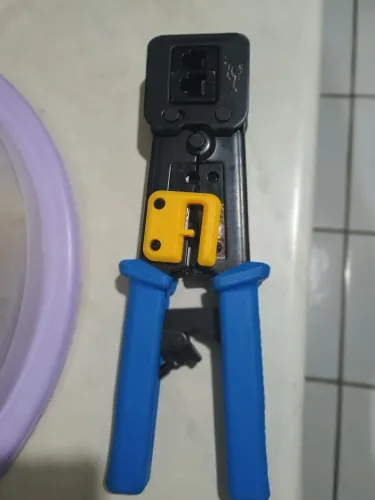 Alicate gripado 