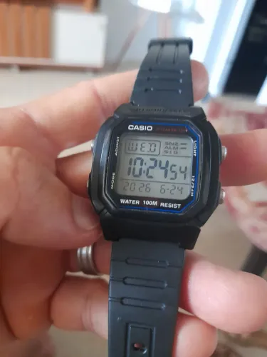 Vendo um relógio casio funcionando perfeitamente 