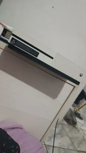 V: Xbox One S . Chega que nós chega em um acordo!