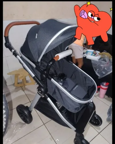 Carrinho de bebê nunca usado