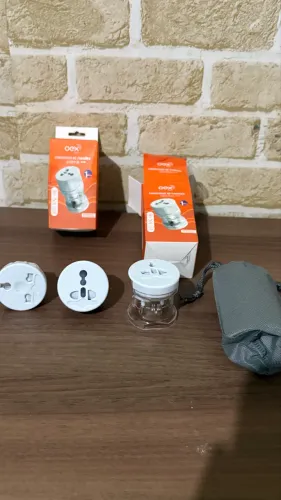 Adaptador universal multiuso