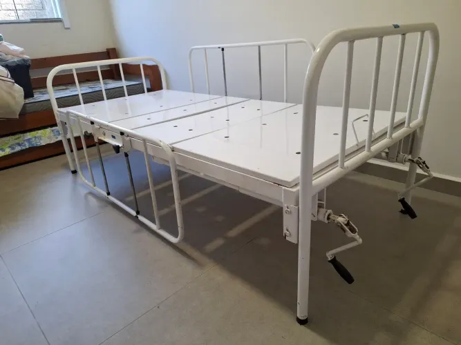 Cama hospitalar manual