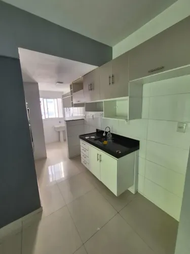 Alugo Apartamento no Ed Villa Real - 02 Quarto - Nazare - Bem localizado
