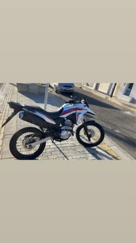 XRE 300 rally