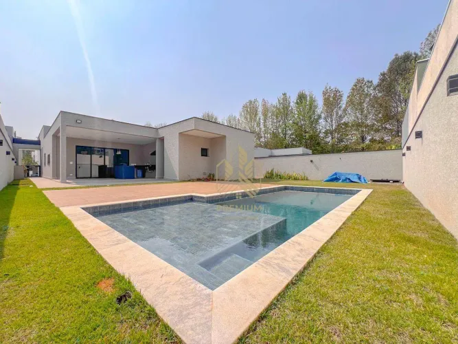 Casa com 4 dormitórios à venda, 277 m² por R$ 2.350.000,00 - Condominio Figueira Garden -