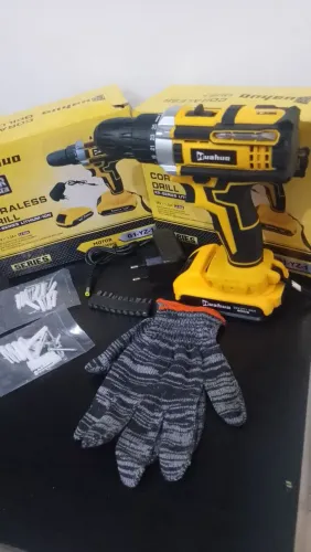 Parafusadeira e furadeira 26v kit conjunto completo ( produto novo )