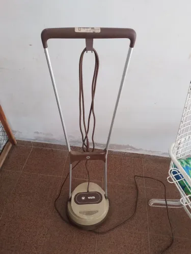 Enceradeira Walita zerada