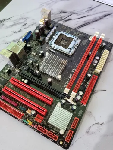 Placa Mãe Biostar LGA 775