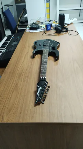 GUITARRA YBANEZ