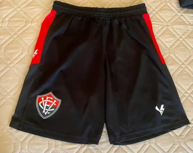 calção de jogo, tamanho m, oficial do vitória 2023. ano do vitória campeão da série b 2023