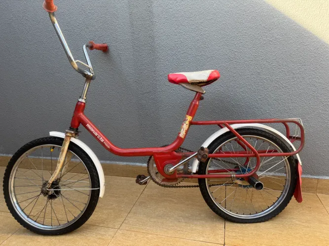 Bicicleta antiga 
