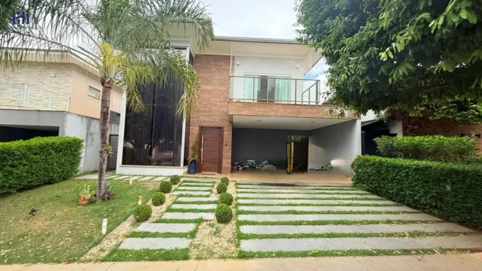 Casa com 3 suítes| 300 m² | Aluguel R$ 11.700/mês | Condomínio Belvedere 1| Bairro Jardim