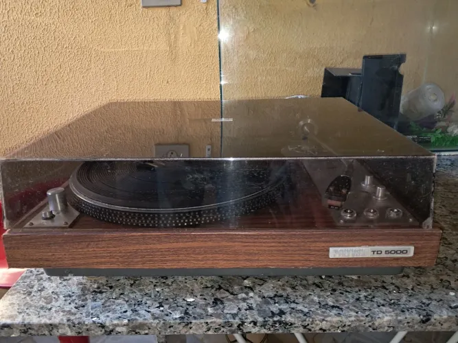 Toca discos TD 5000 POLIVOX