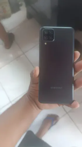 SAMSUNG A12
