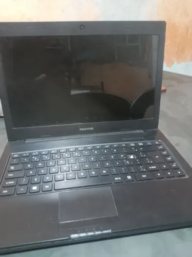 VENDO PERIFÉRICO DE COMPUTADOR, DENTRE OUTROS