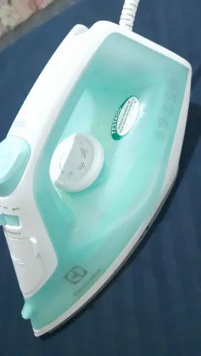 Ferro de passar Electrolux 