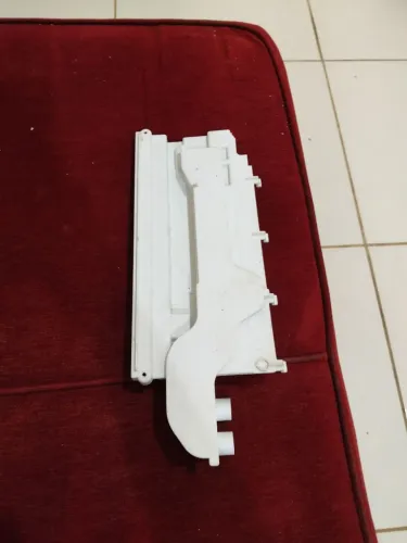 Distribuidora de água máquina de lavar Eletrolux 12kg 