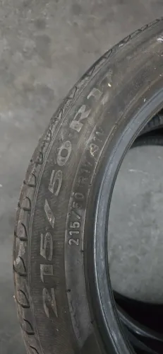 Vendo Pneus 215 50 17 marca Pirelli em bom estado