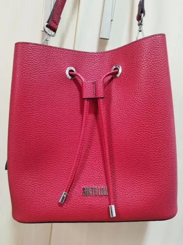 Bolsa transversal Santa Lolla vermelha, com duas alças, nova, apenas cheiro de guardado 