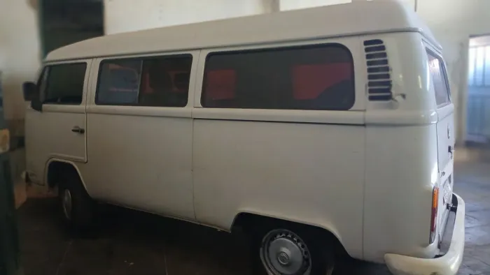 Volkswagen Kombi Standard/ Luxo/ Serie Prata 2004