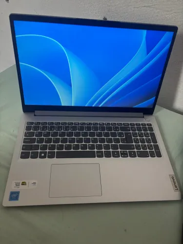 Notebook Lenovo IdeaPad 1 15IGL7 -  Com NF e carregador
