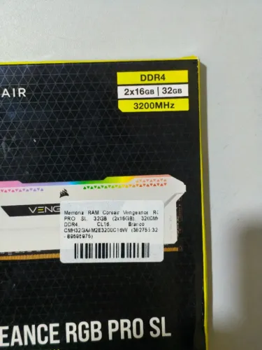 Memória RAM Corsair Vengeance RGB PRO SL 32GB (2x16GB)