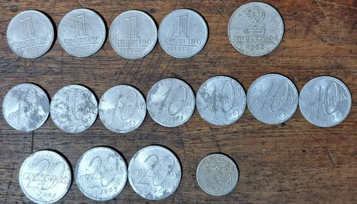 Lote 16 Moedas antigas de alumínio