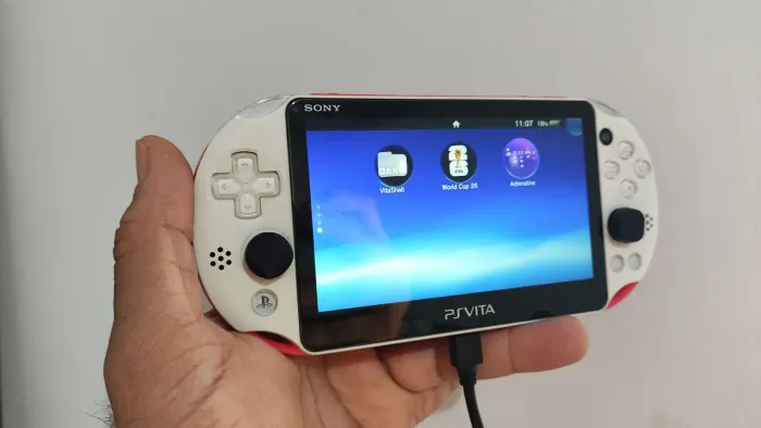 Ps Vita Slim 16GB Desbloqueado 