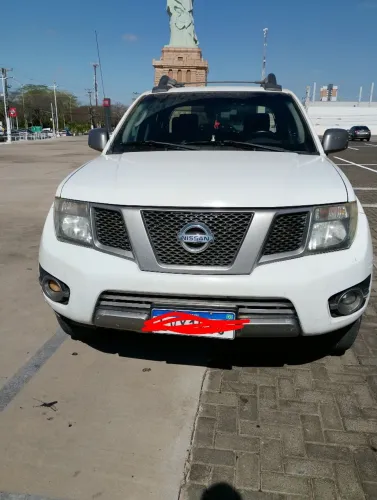 Nissan Frontier SV Attack CD 4X2 2.5 TB Diesel 2014