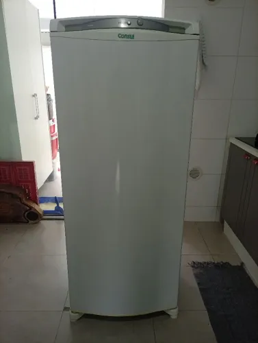 Freezer vertical 231L Consul
