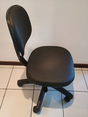 Cadeira de escritório giratória 