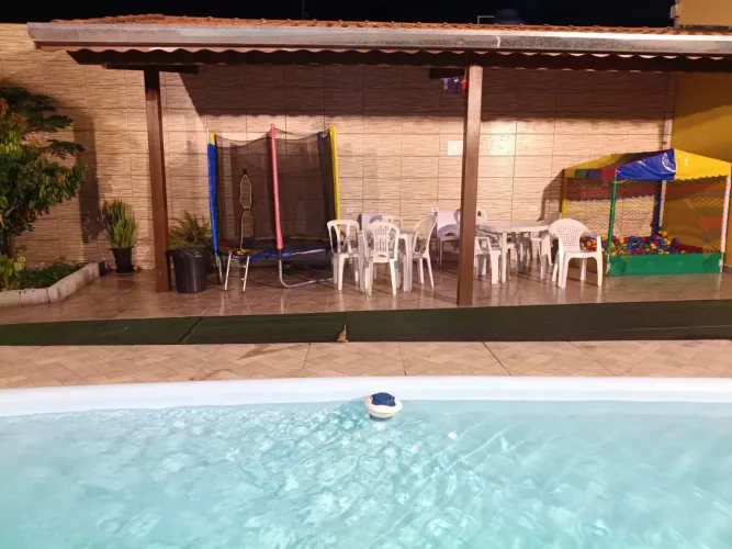 Casa com piscina ponto comercial