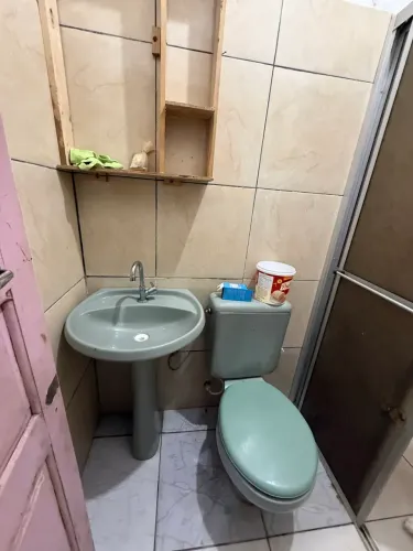 Kit NET no telégrafo um quadrado com banheiro dentro perto da senador Lemos