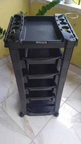Carrinho auxiliar de salão 