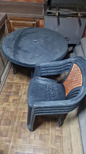 Conjunto 4 cadeira e 1 mesa Tramontina Malibu  