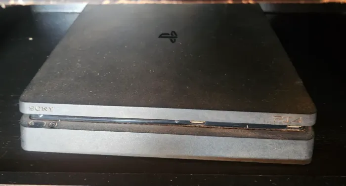 Playstation 4 Slim