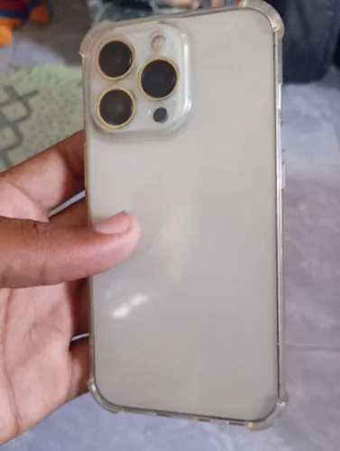 iPhone 13 pro 128 gb com problema no chip