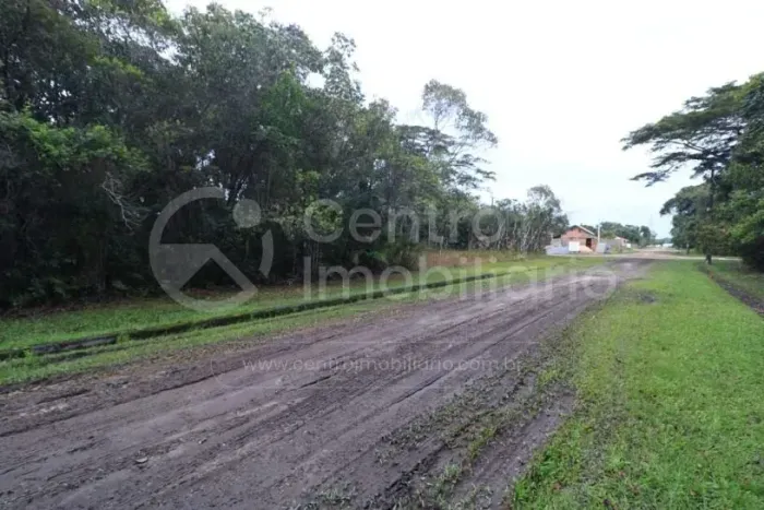 TERRENO à venda em Peruíbe, no bairro Jardim Sao Luiz