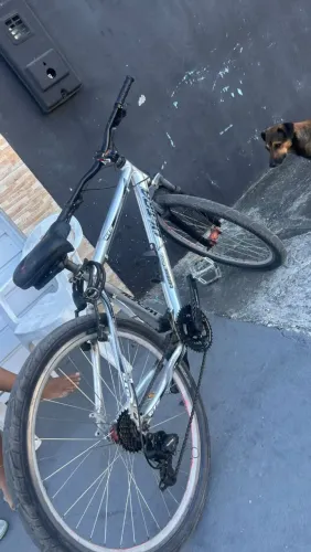 ? VENDO BICICLETA GT ARO 26 ?
