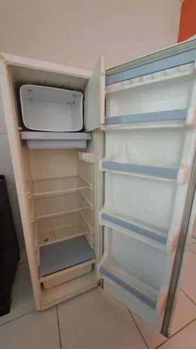 Geladeira Consul 240l
